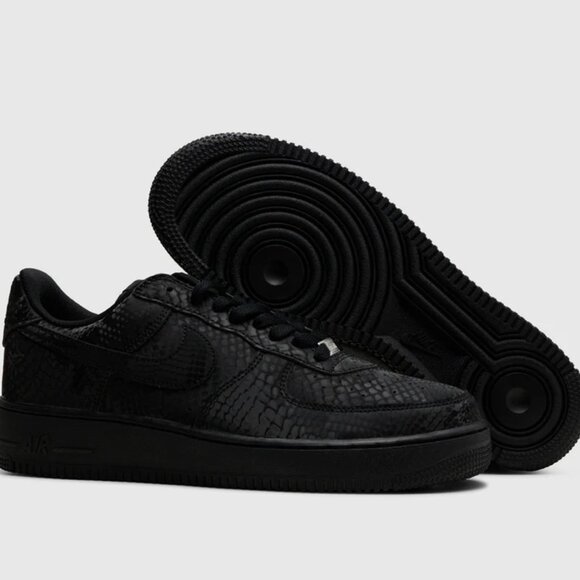 Nike Air Force 1 Low Kobe Triple Black Mens IB0018003 Size 10 2025 NEW - Picture 13 of 16